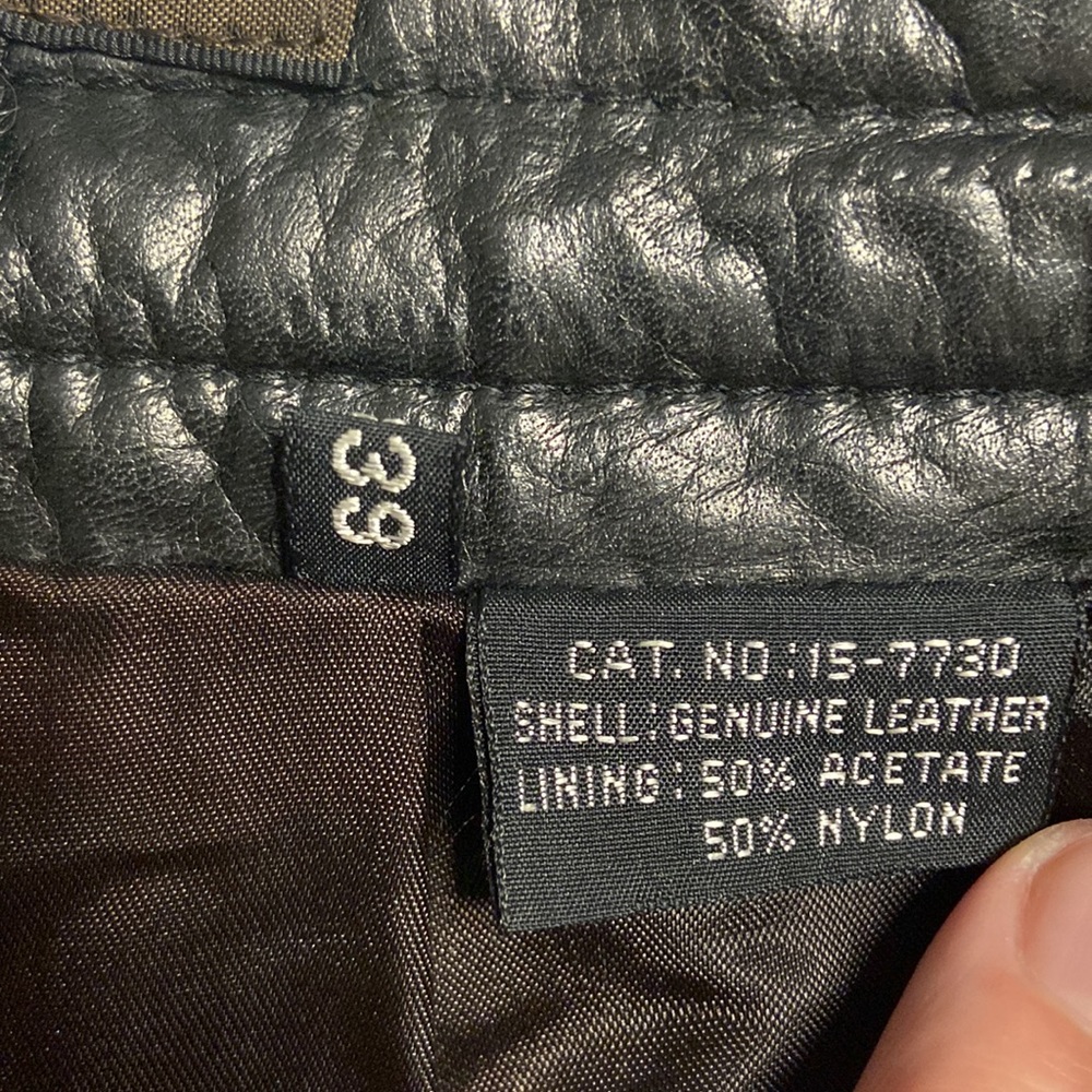 TOFFS High waisted 100% leather pants size 6M inseam 30” waist 26” flat - Picture 8 of 12